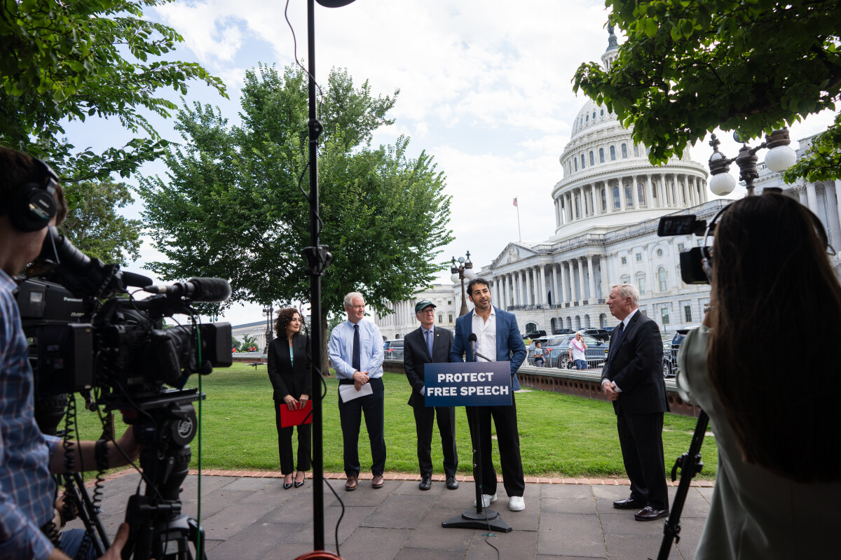 Knight Institute, Sen. Welch, and Mohsen Mahdawi Warn Against Weaponization of Immigration Law